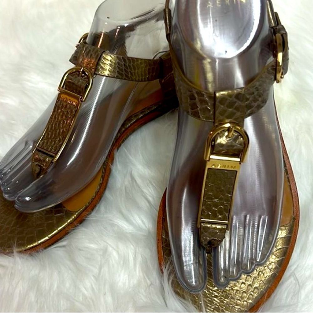 AERIN‎ | Leather T-Strap Good Snake shin Sandals